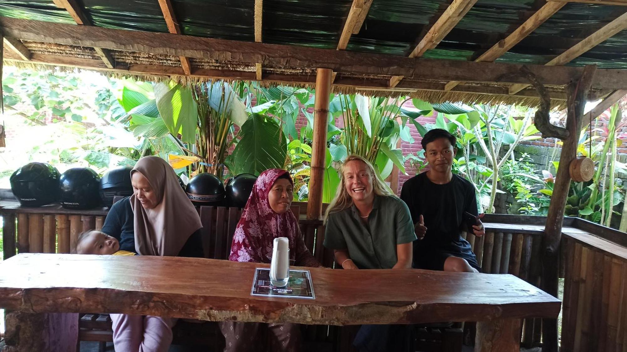 Bunga Maliq Bungalow Lombok Tetebatu Phòng bức ảnh